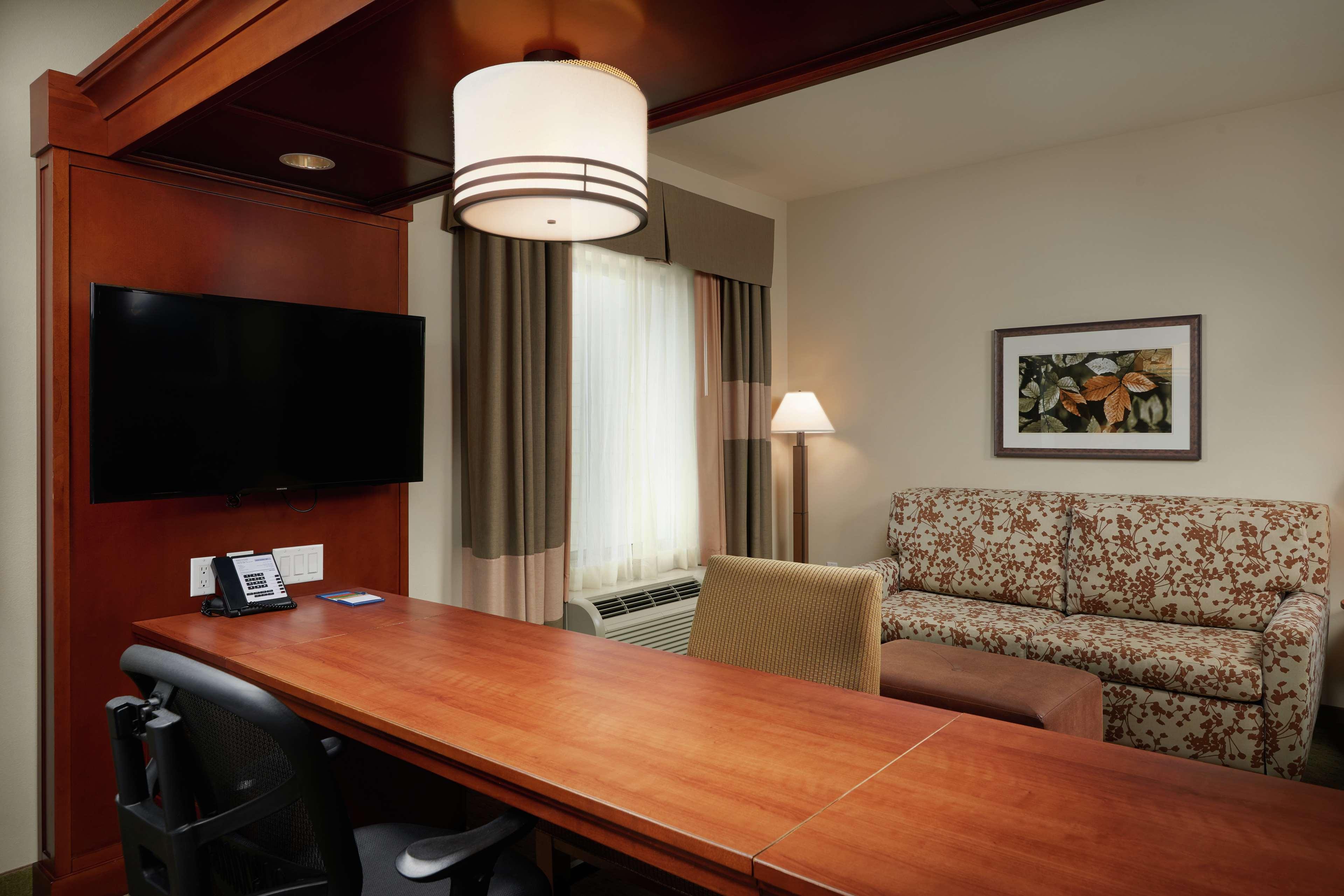 Hampton Inn And Suites Salem Bagian luar foto