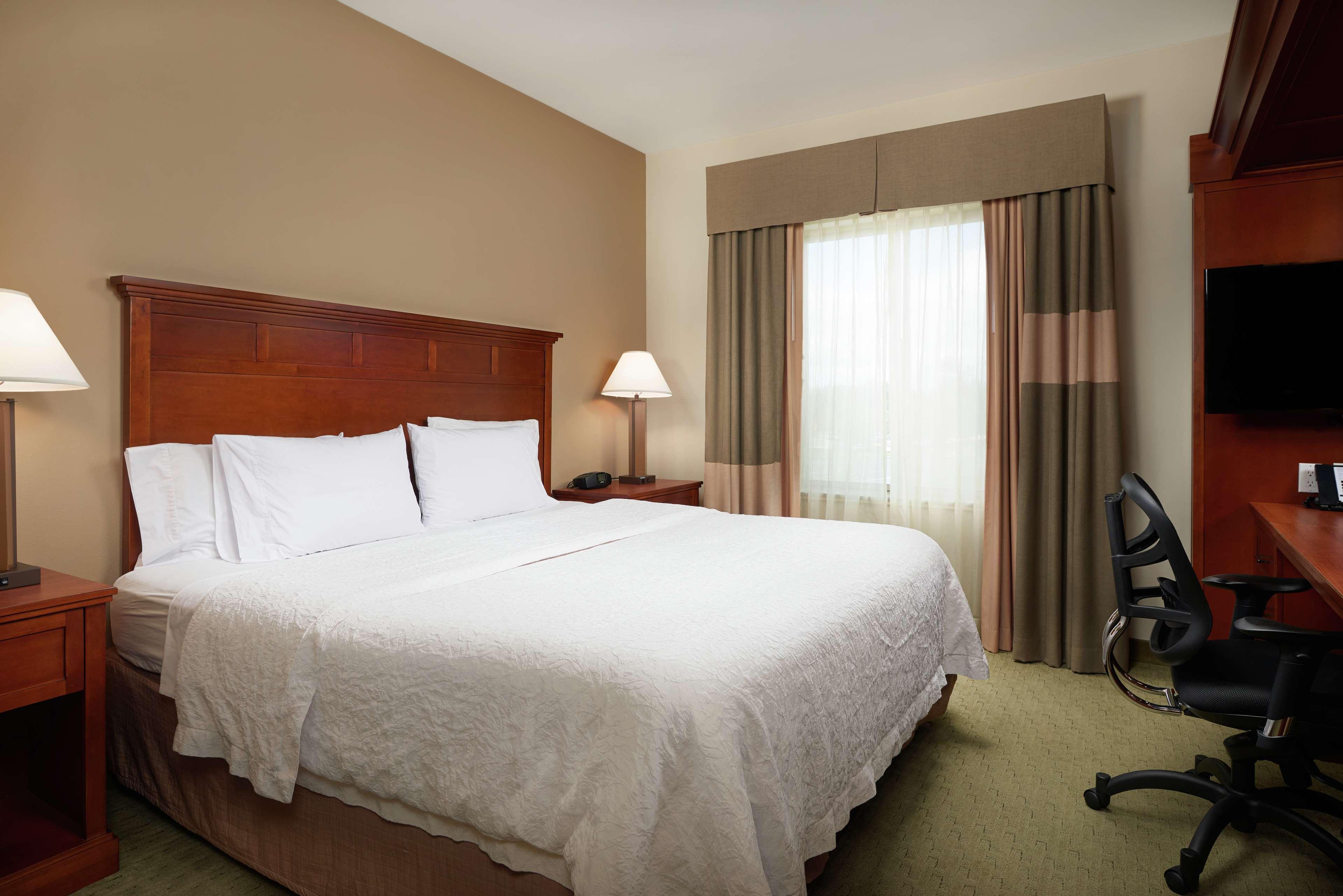 Hampton Inn And Suites Salem Bagian luar foto