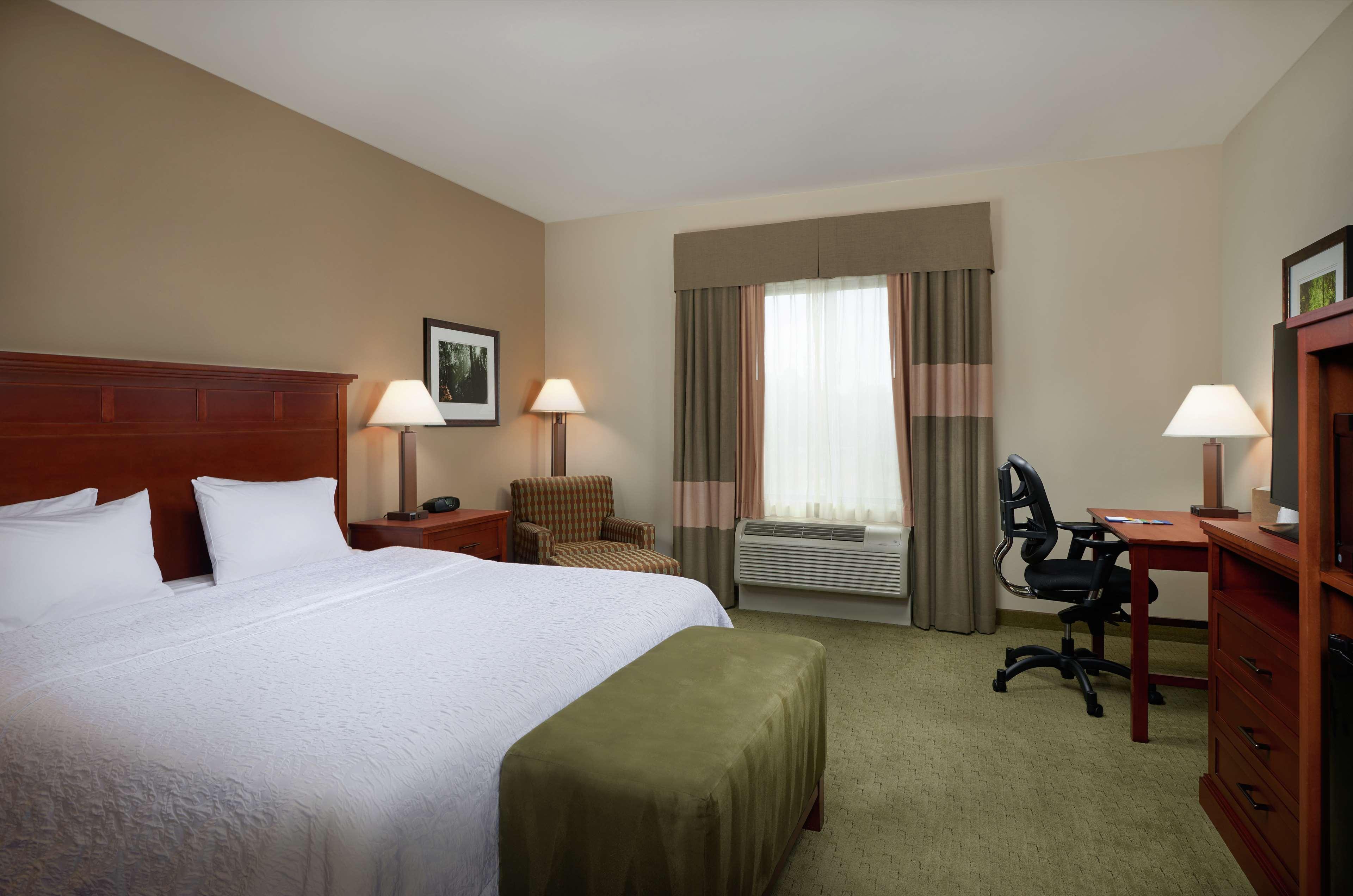 Hampton Inn And Suites Salem Bagian luar foto