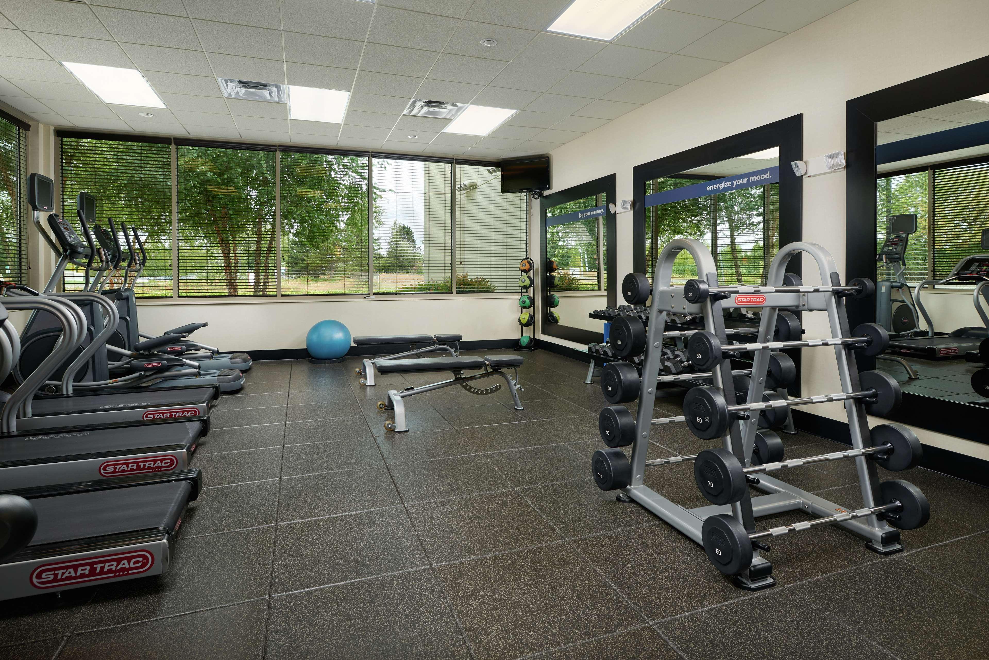 Hampton Inn And Suites Salem Bagian luar foto