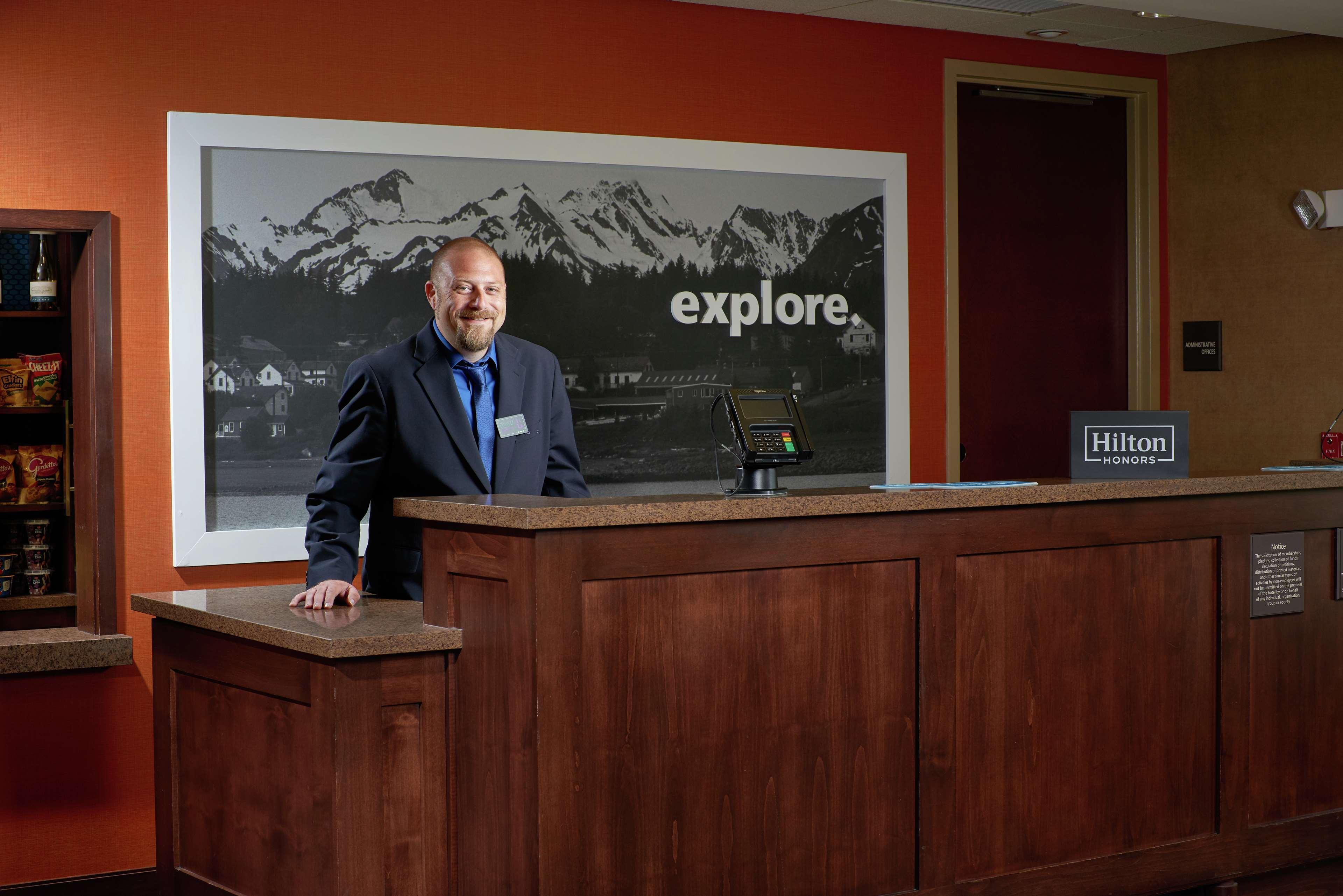 Hampton Inn And Suites Salem Bagian luar foto