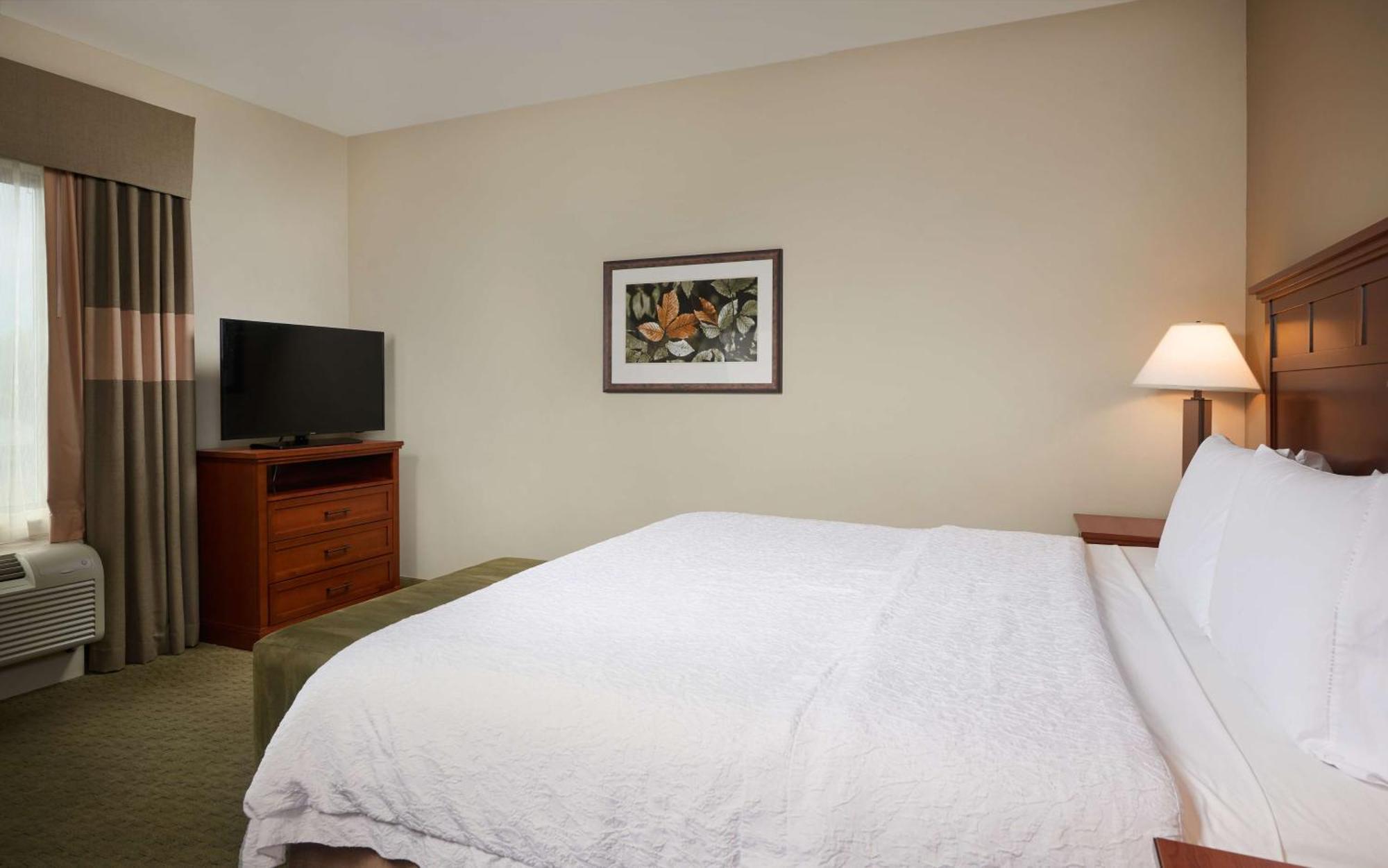 Hampton Inn And Suites Salem Bagian luar foto