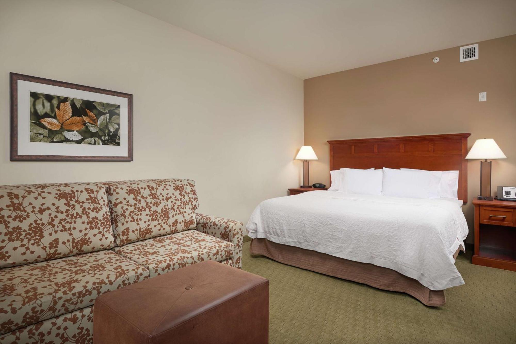 Hampton Inn And Suites Salem Bagian luar foto
