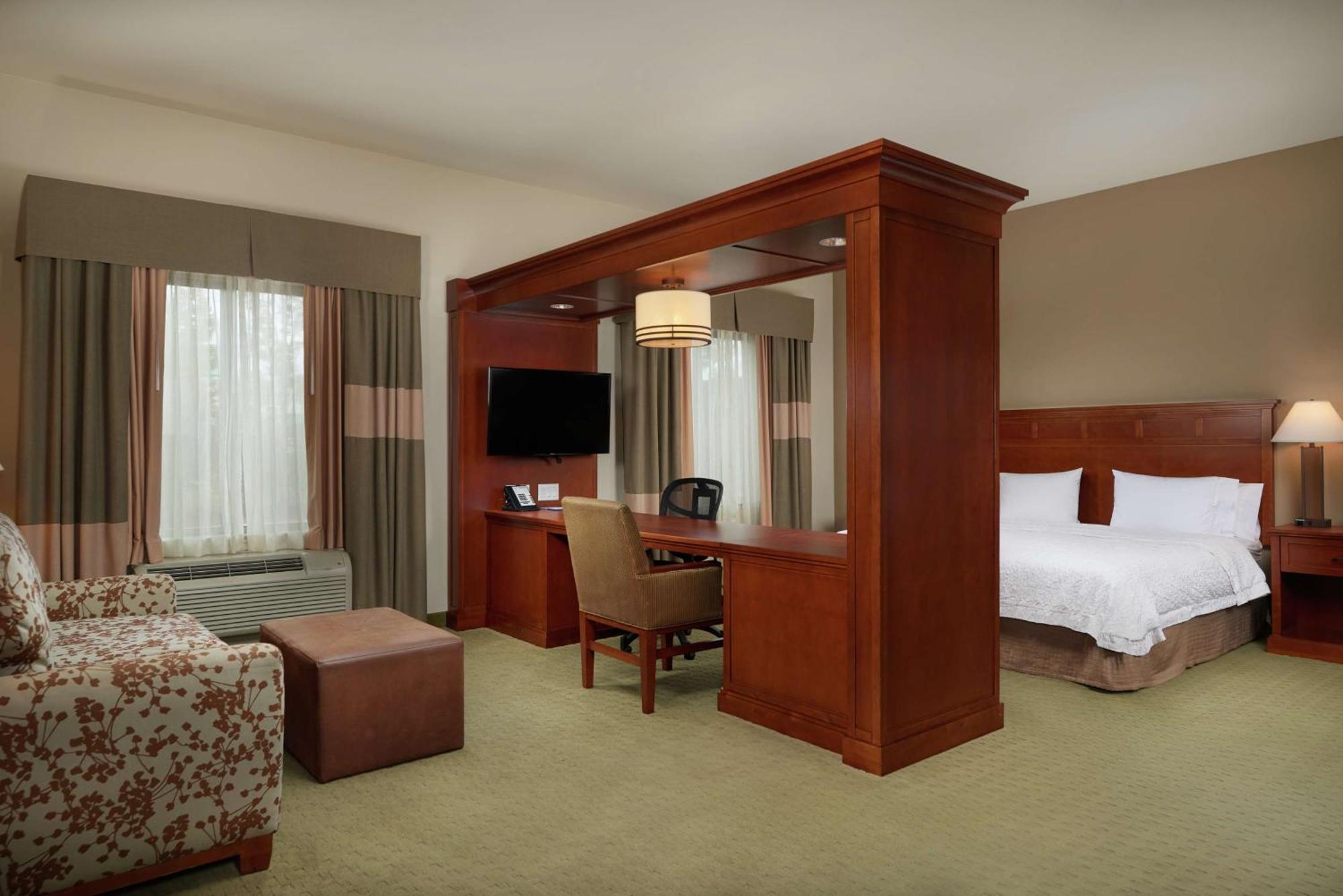 Hampton Inn And Suites Salem Bagian luar foto