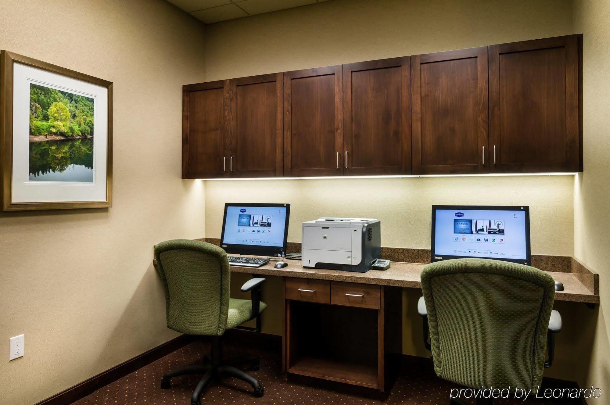 Hampton Inn And Suites Salem Fasilitas foto