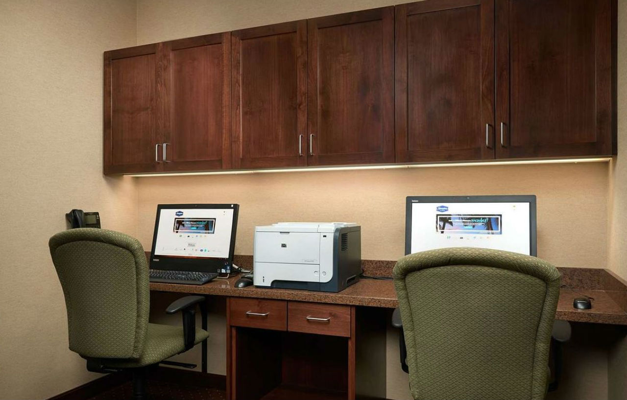 Hampton Inn And Suites Salem Bagian luar foto